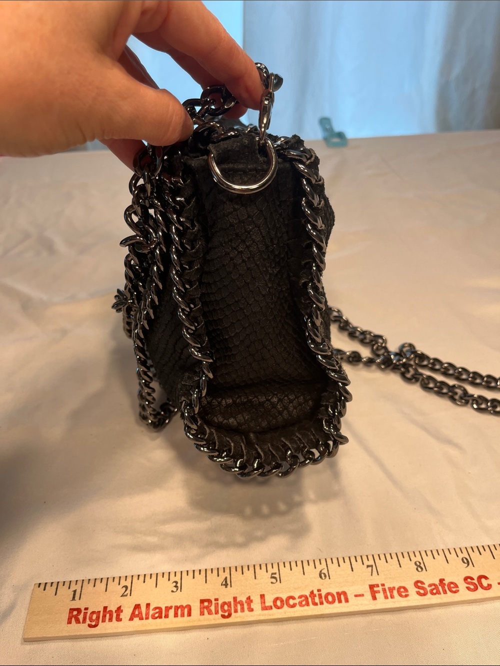 Italian Genuine Leather Snake Embossed Chain Crossbody Shoulder Bag Black - Picture 5 of 11